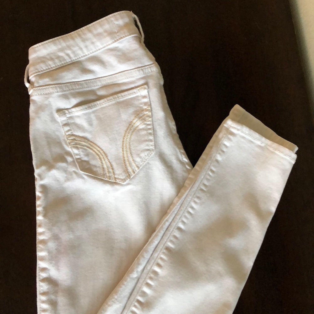 White Hollister skinny jeans